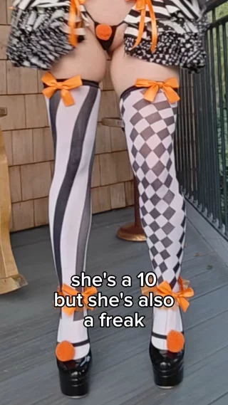 Halloween season has officially started so you know what this means 🤡 Freaks left and right! 💯