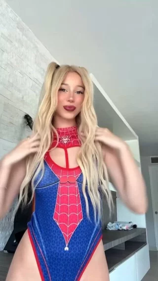 Your friendly neighborhood spidergirl flashing her powers
