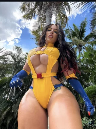 Wolverine by The Amanda Nicole