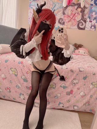 Liz Kyun (Lily) [My Dress-Up Darling]