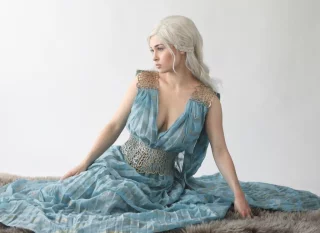 Daenerys Targaryen [Game of Thrones] by ChèreNoble