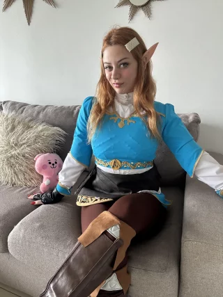 Princess Zelda (The Legend of Zelda) by Danielle