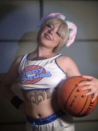 Lola Bunny by Ruby Kingsley