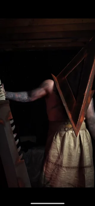 Pyramid head by Belmont