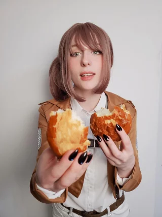 Sasha [Attack on Titan] (by Tulpina)