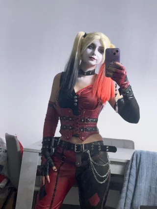 My Harley Quinn cosplay (Aloeveraiskawaii)