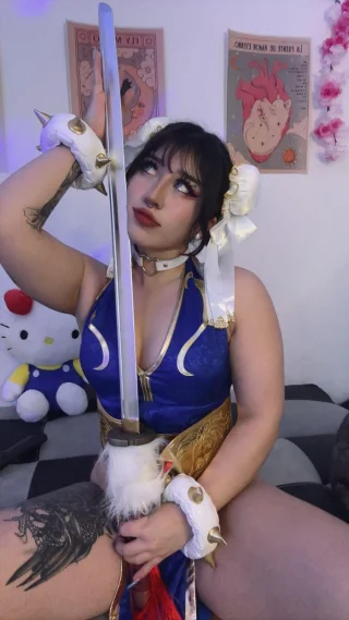 Chun Li Cosplay by Zarababyxx