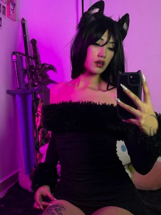Make me your personal petite pet and own me completely 😻
