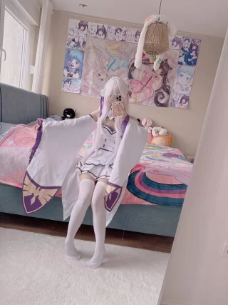 Emilia [Rezero] by (Lily)