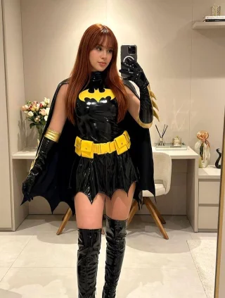 Batgirl [DC] by (Sabrina)