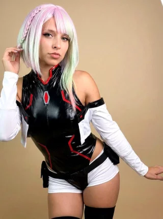 Lucy cosplay (emily)
