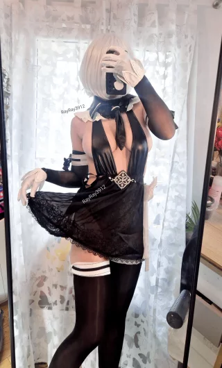 2b by RayRay3912
