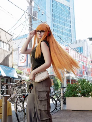 Futaba enjoying the summer wind (Aloeveraiskawaii)