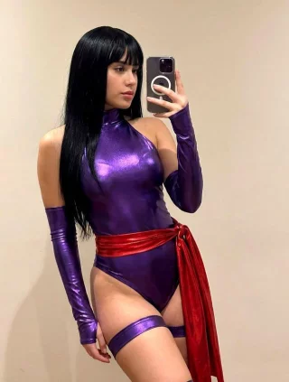 Psylocke cosplay