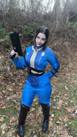 💙 Vault Dweller 💛 by Meaaly26