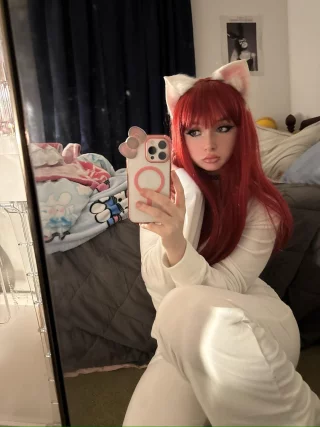 should i be purring or moaning rn? :3