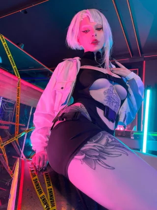 Lucy cosplay from Cyberpunk: Edge Runners by Torikachan