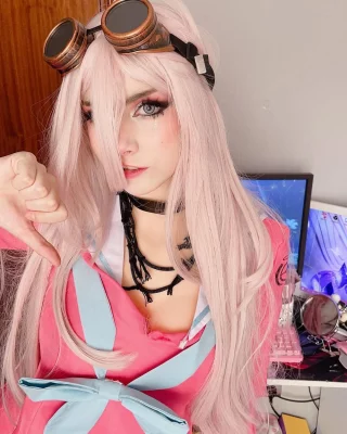 Miu Iruma from Danganronpa by Aloeveraiskawaii)