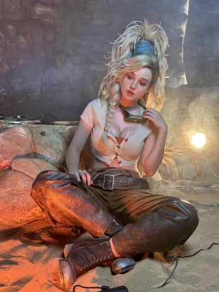 Gemma from Minster Hunter cosplay by Shirogane Sama