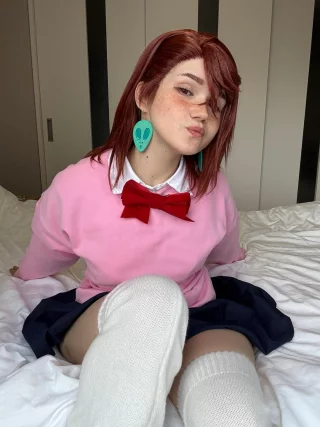 Momo from Dandadan cosplay by Neyrodesu