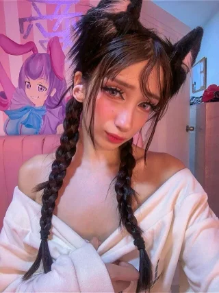 Heard you want a fresh pet… your cute baby kitty reporting for duty