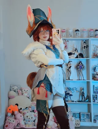 LOL Aurora Cosplay by gintku