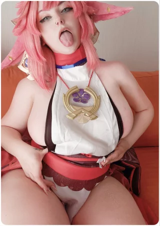 Yae Miko can be such a tease (Kuroitsne)