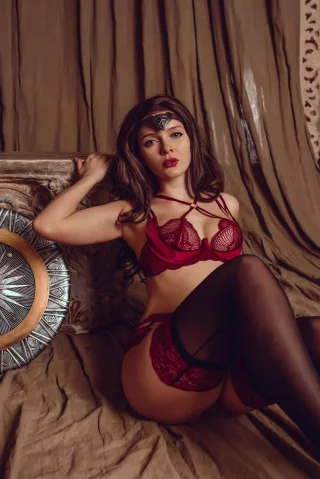 Wonder Woman (DC Comics ) cosplay by Evenink