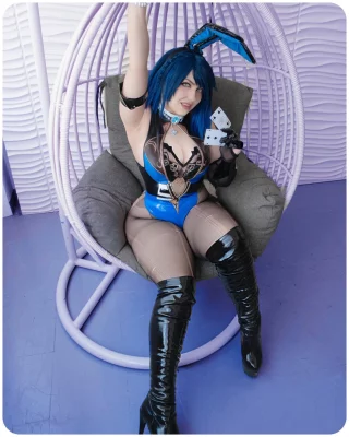Wanna play a game of cards with your bunny girl? Loser strips off
