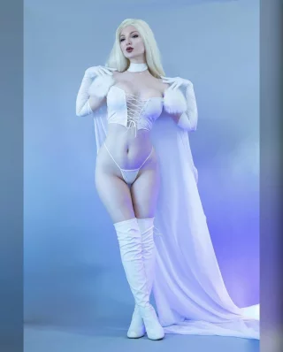Emma Frost by ashlynnedae