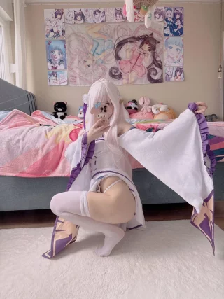 Emilia Rezero (Lily)