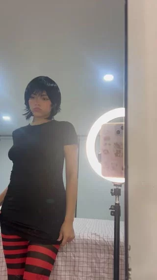 Mavis Dracula (willow) [Hotel Transylvania]