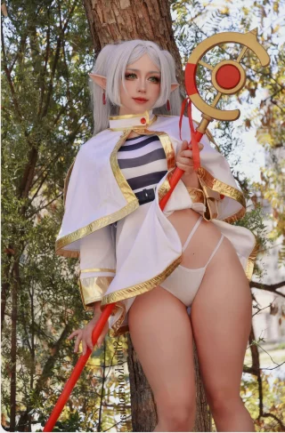 Frieren by me (Shiro_konekochan)