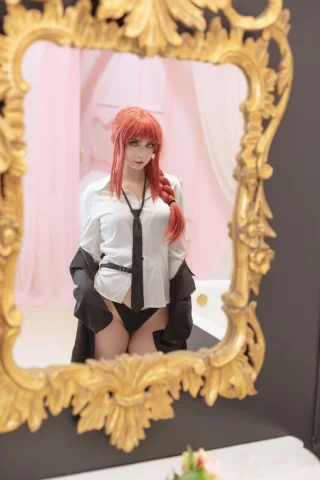 Obey Makima so you  don't get on her bad side (Aloeveraiskawaii)