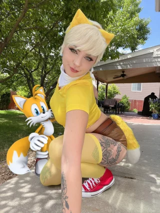Tails [Sonic] by ReeYue