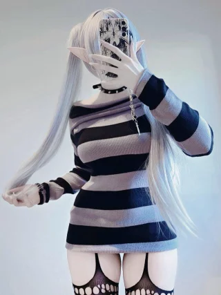 Goth Frieren cosplay by (Angel)