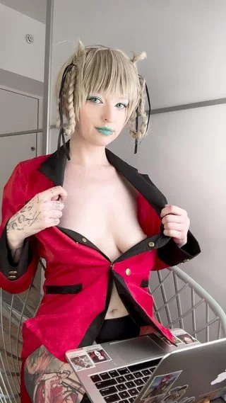 Kirari Momobami [Kakegurui] by (RadiantLilyMist)