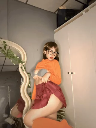Velma (Jenny) [Scooby Doo]