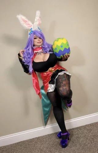 My spring Camilla cosplay from Fire emblem Heroes :)