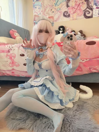 small cat girl excessive pleasure
