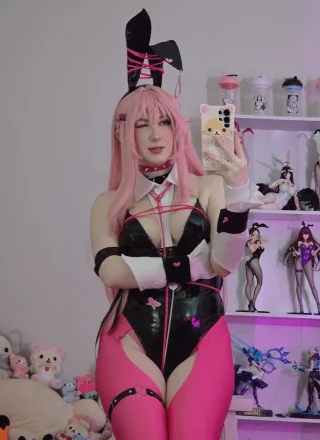 NIKKE Velvet Bunny girl cosplay by gintku