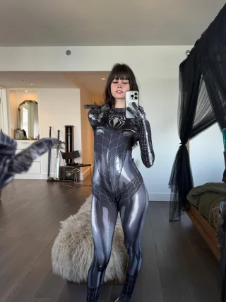 Spidergirl by Soogsx