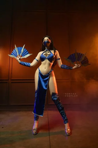 Kitana cosplay from Mortal Kombat by Sawaka