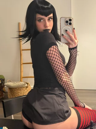 Mavis (Hotel Transylvania) by Soogsx
