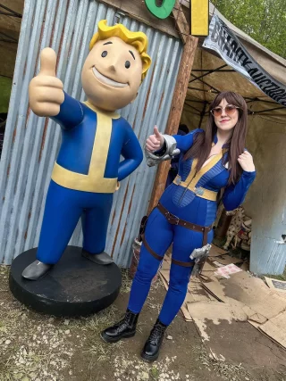 Vault Dweller from Fallout by TheeRoxyShow