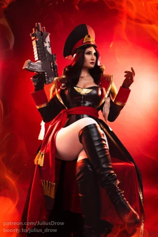 Imperial commissar [Warhammer 40k] (JuliusDrow)