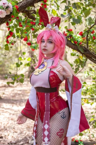 Bunny Yae Miko cosplay by Yunotheloosecannon