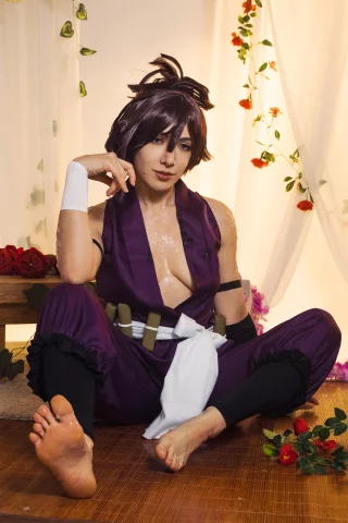 Yuzuriha  from Hell's Paradise by Keiko Yata Cosplay