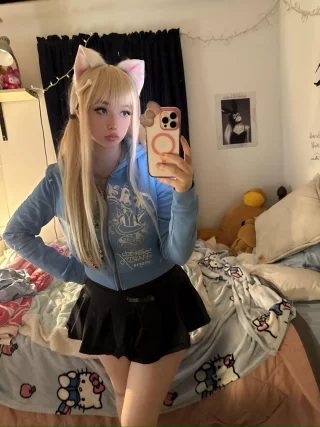 i only act this cute for people i like :3