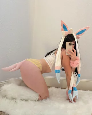 Sylveon by Plumcry